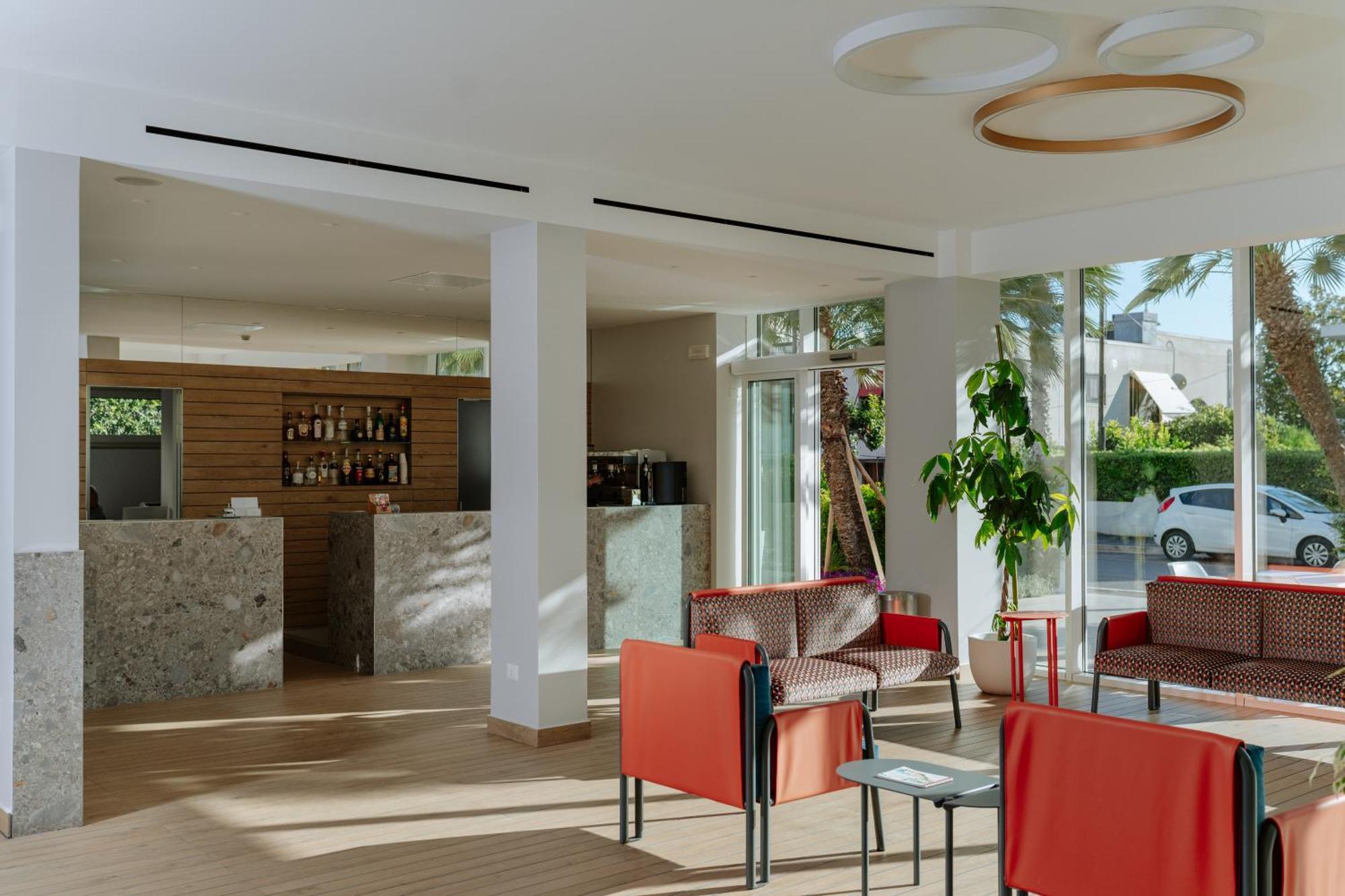 Hotel Caravel Васто Екстер'єр фото