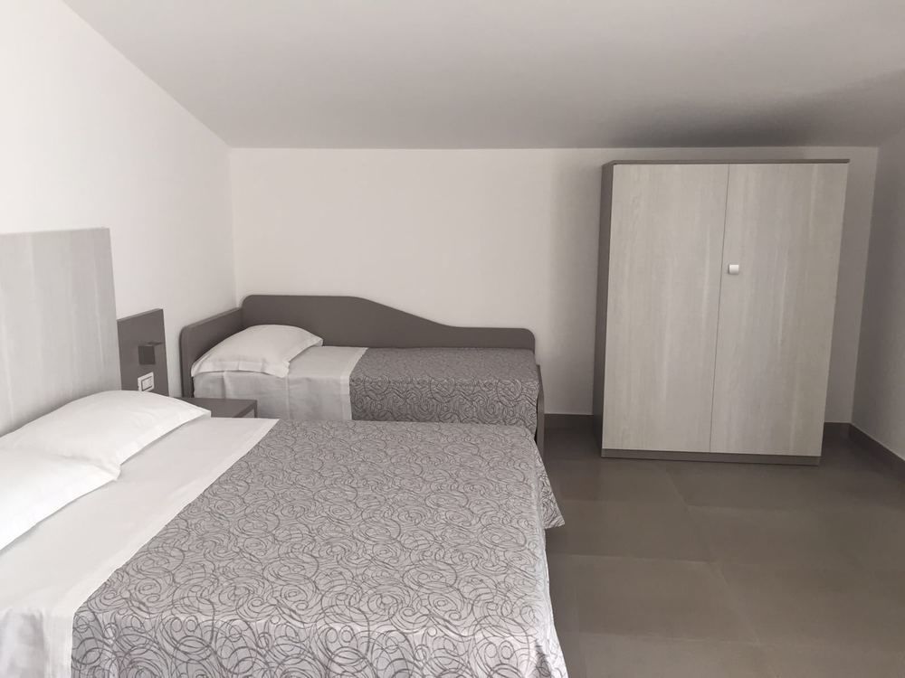 Hotel Caravel Васто Екстер'єр фото
